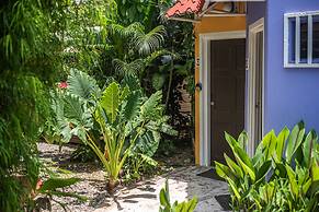 Jaco Lodge Quiet Hotel