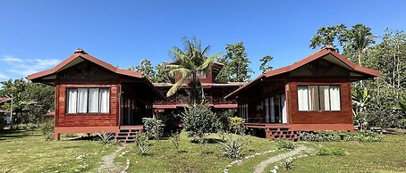 Kenaki Lodge