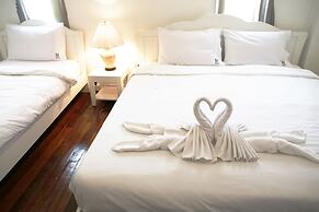 Mona Chiang Mai Boutique