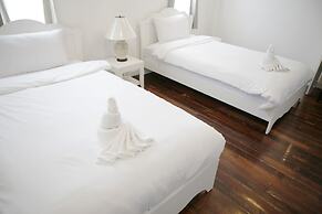 Mona Chiang Mai Boutique