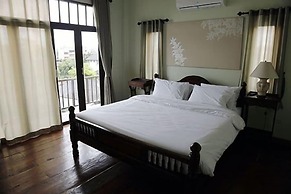 Mona Chiang Mai Boutique