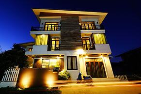 Mona Chiang Mai Boutique