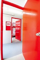 Jellybean Ezy Hostel Sathorn