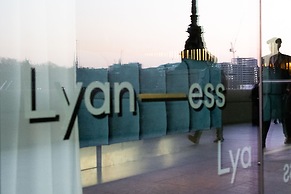 Sea Containers London