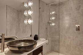 Sea Containers London