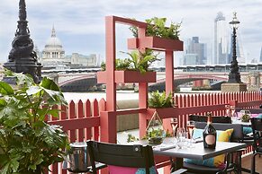 Sea Containers London