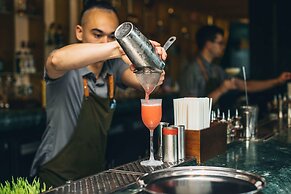 Sea Containers London