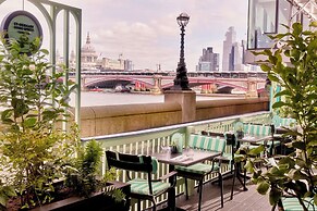 Sea Containers London