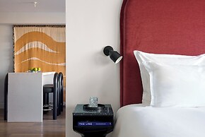 Sea Containers London