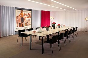 Sea Containers London