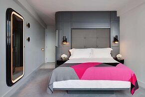 Sea Containers London