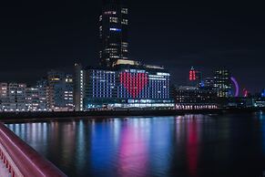 Sea Containers London