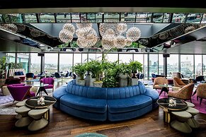 Sea Containers London