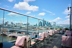 Sea Containers London