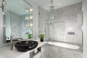 Sea Containers London