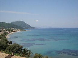 Ionian Eye Design Studios & Spa