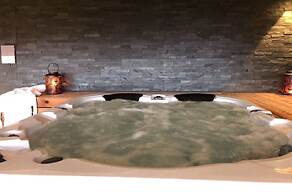 Ionian Eye Design Studios & Spa