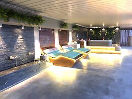 Ionian Eye Design Studios & Spa