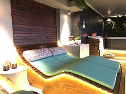 Ionian Eye Design Studios & Spa