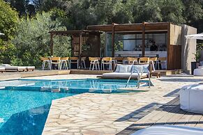Ionian Eye Design Studios & Spa