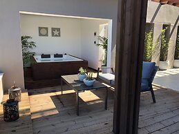 Ionian Eye Design Studios & Spa