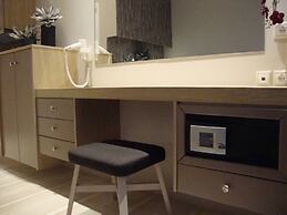 Ionian Eye Design Studios & Spa