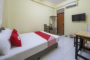 OYO 471 Sunshine Apartment