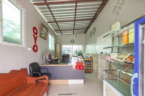 OYO 471 Sunshine Apartment