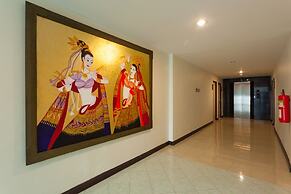 The Little Moon Residence