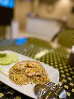 The Little Moon Residence