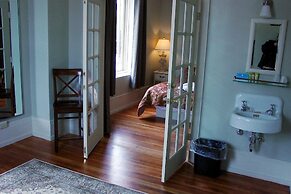 Centralia Square Grand Ballroom and Vintage Hotel