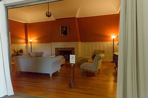 Centralia Square Grand Ballroom and Vintage Hotel