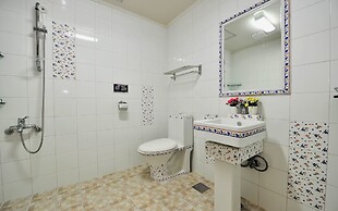 Sokcho Esher House Pension