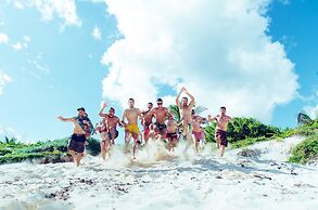 Che Playa Hostel & Bar