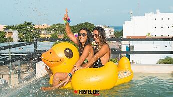 Che Playa Hostel & Bar