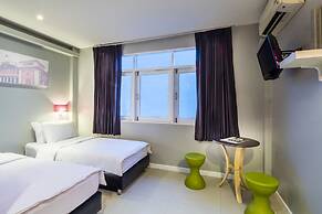 At Hua Lamphong Hotel - Hostel