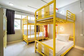 At Hua Lamphong Hotel - Hostel