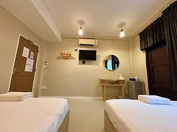 At Hua Lamphong Hotel - Hostel