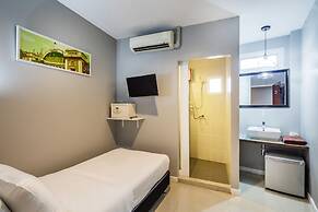 At Hua Lamphong Hotel - Hostel