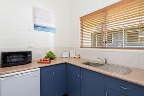 Tin Can Bay's Sleepy Lagoon Motel