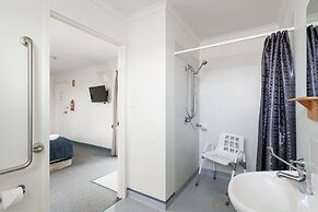 Tin Can Bay's Sleepy Lagoon Motel