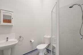 Tin Can Bay's Sleepy Lagoon Motel