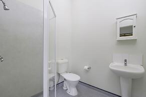 Tin Can Bay's Sleepy Lagoon Motel