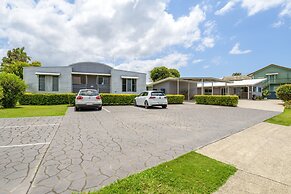 Tin Can Bay's Sleepy Lagoon Motel