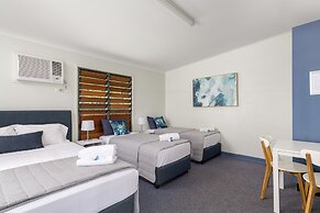 Tin Can Bay's Sleepy Lagoon Motel