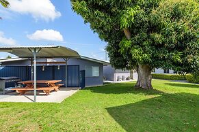 Tin Can Bay's Sleepy Lagoon Motel