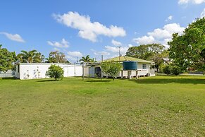 Tin Can Bay's Sleepy Lagoon Motel