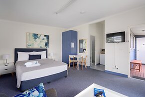 Tin Can Bay's Sleepy Lagoon Motel