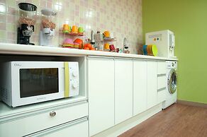 Busan Suk Bak Dot Com Guest House - Hostel