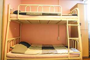 Busan Suk Bak Dot Com Guest House - Hostel